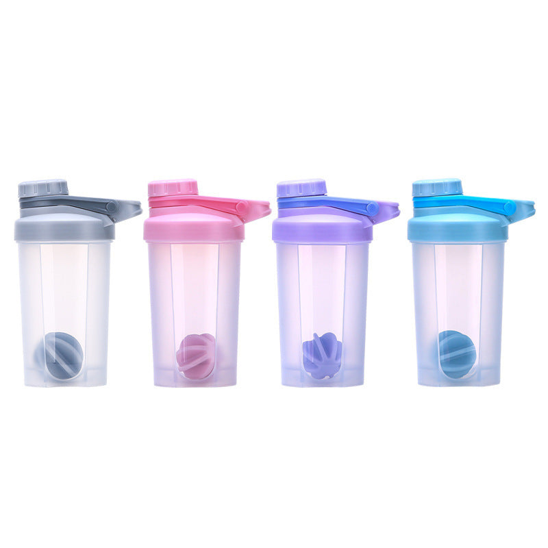 Botella agitadora con sticker de Kuromi – shaker fitness sin BPA con tapa antiderrames