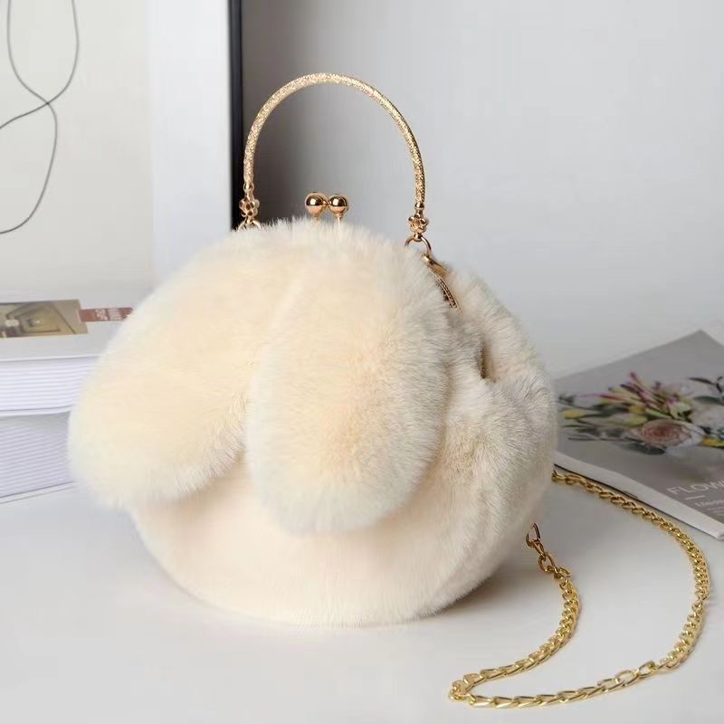 Bolsa con orejas blanca de peluche – ideal para estilo pastel o vintage