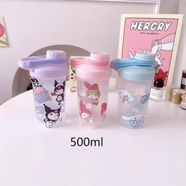 Shaker de proteína rosa con diseño anime Kuromi – ideal para gym y oficina