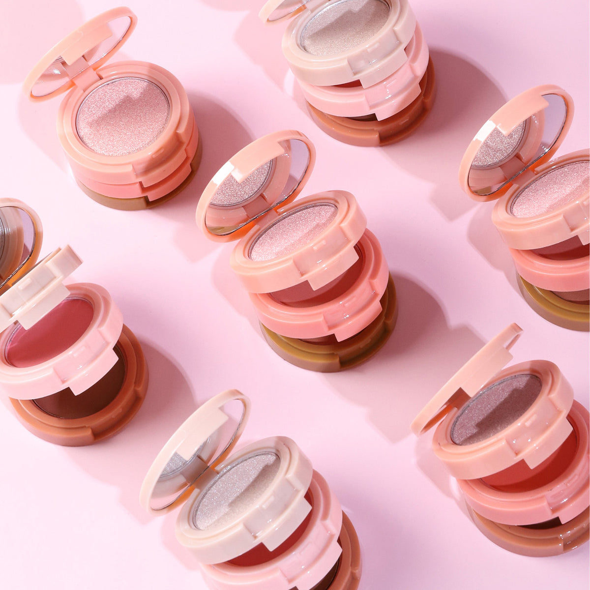 Paletas de Contorno 3 en 1 – Contorno, Iluminador y Rubor en un Solo Producto(Mayoreo)