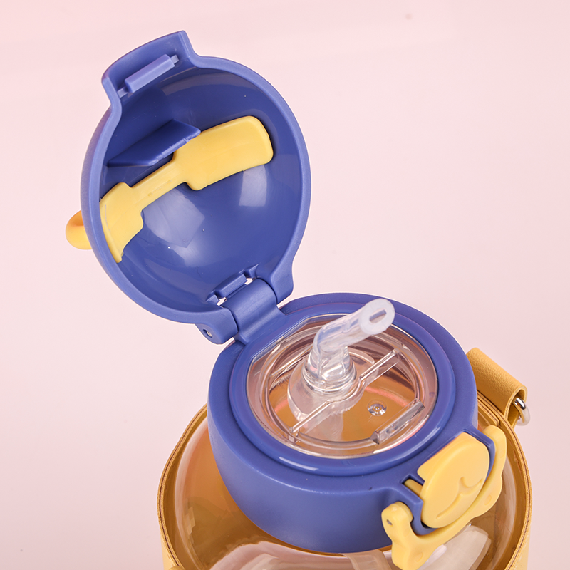 700ML Oso Botella De Agua Con Pajita Y Estuche (Personalización) - HOLY BOOK