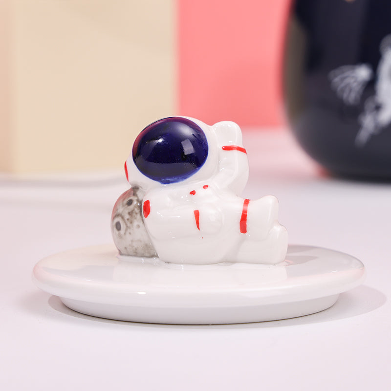 480ml Taza De Cerámica De Astronauta Con Tapa Y Cuchara (60 Pieces)(Personalización) - HOLY BOOK