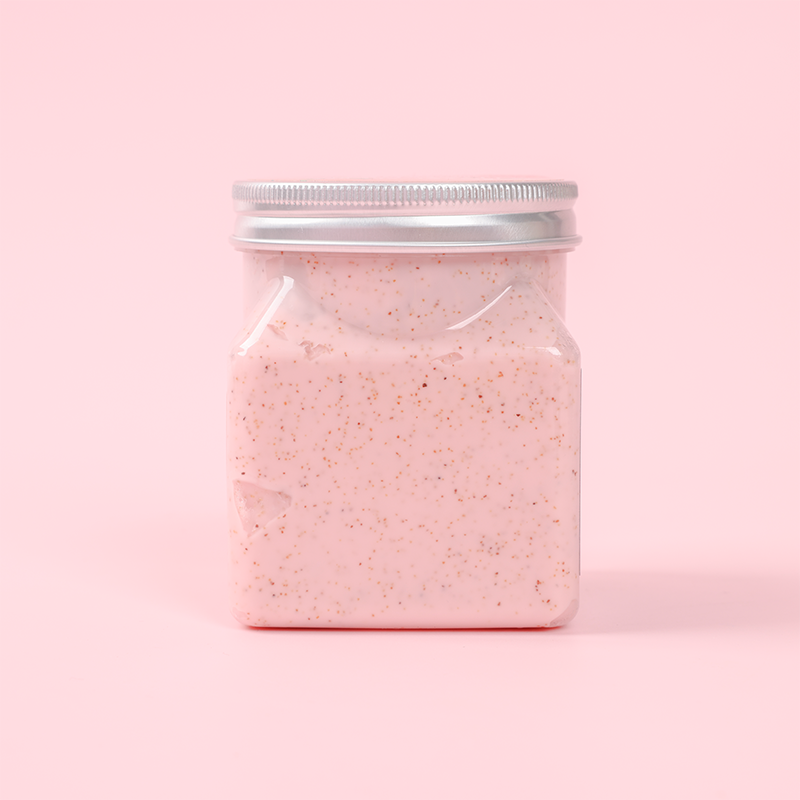imagen estética del exfoliante servido en una cuchara de madera para resaltar su consistencia natural