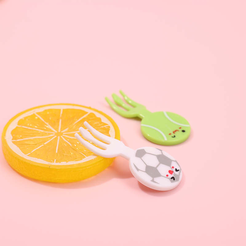 8 Piezas Tenedor De Fruta De Dibujos Animados Palillos De Dientes Para Ni?os Tenedores De Resina Reutilizable (Personalizado)