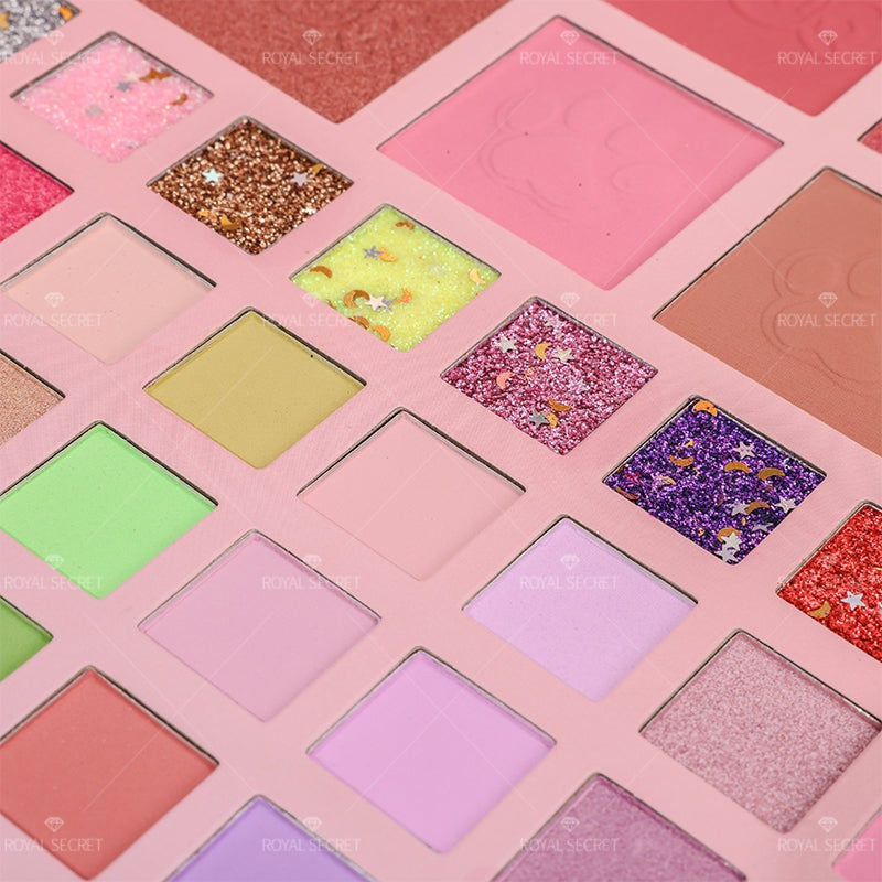 paleta completa abierta mostrando los 89 tonos organizados por gamas de color: nude, cálido, frío, fantasía