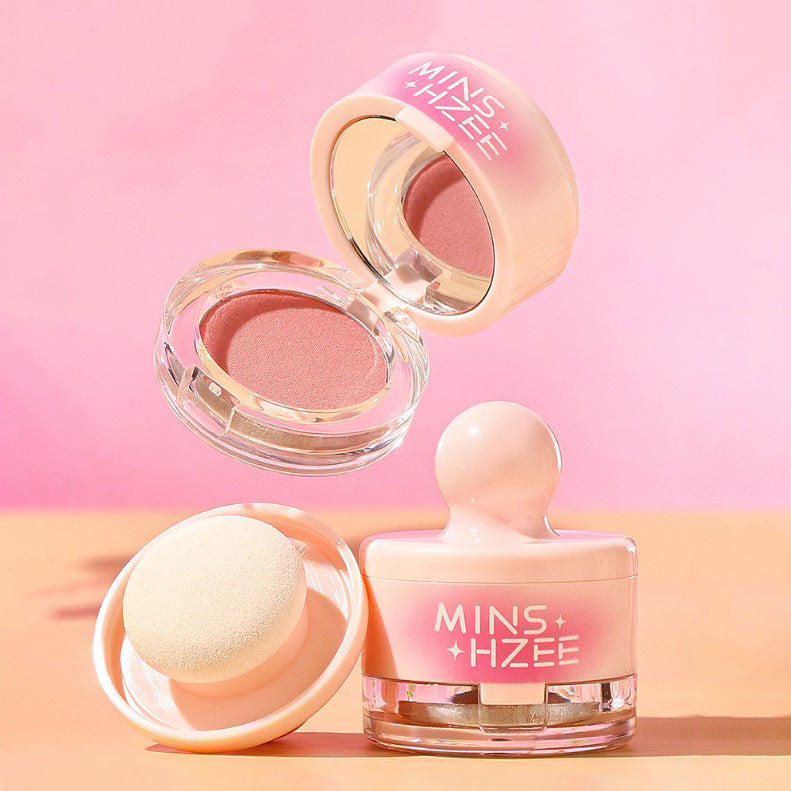 ¡Hola, beauty addicts! 🌸 ¿Cansadas de cargar mil productos en tu bolsa? ¡El Rubor Holybook llegó para revolucionar tu makeup routine!
