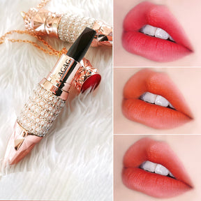 Labial Holybook Cetro de Reina – barra 3 en 1 con tonos mate y diseño triangular