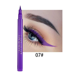 color morado vibrante del delineador líquido sobre superficie clara
