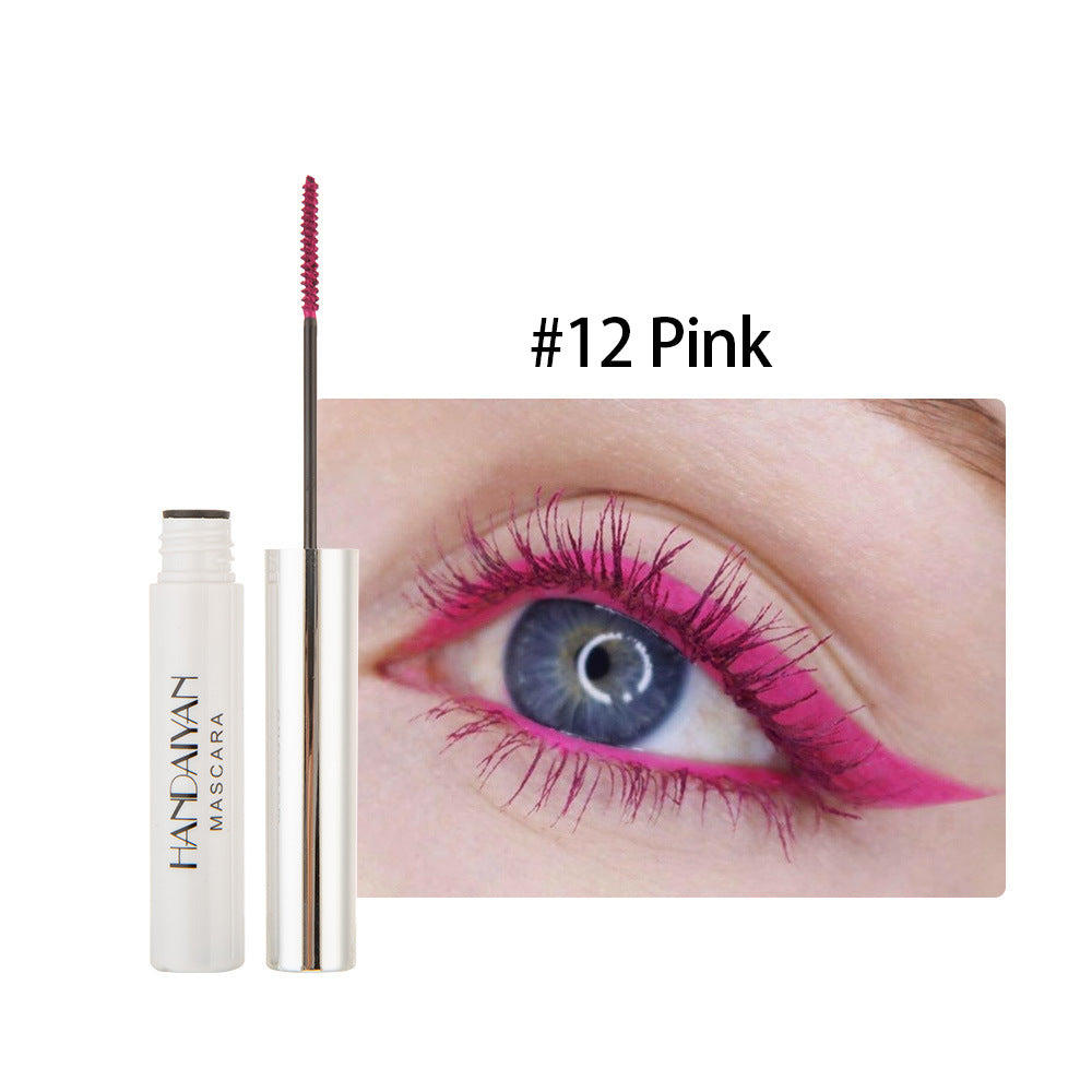 rímel rosa pastel para look artístico y atrevido