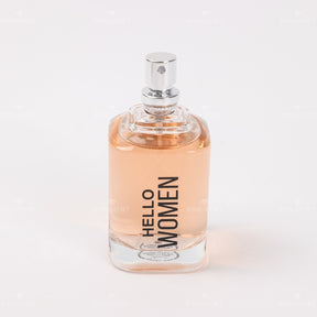 Conjunto de 4 piezas para mujer Gel de ducha + Loción corporal + Spray corporal + Perfume (Personalizado)