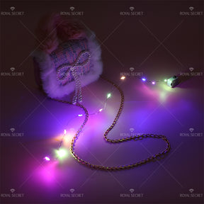 Linda Bolsa De Mensajero De Felpa Para Mujer Con Luces Bolso Bandolera （Mayoreo）